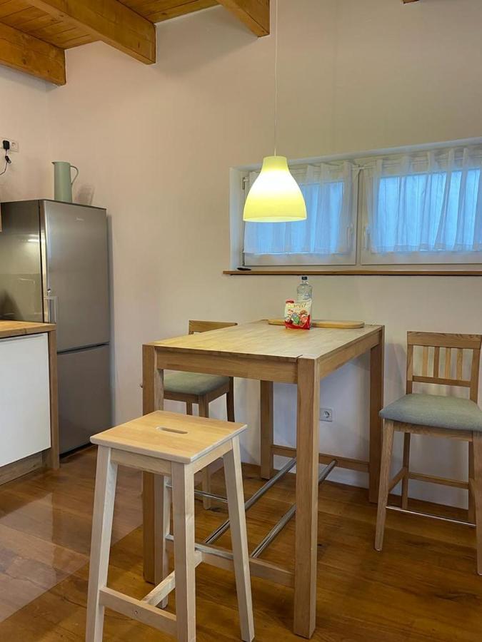 Ferienwohnung Im Stadtzentrum Von Bernau - Komfortable Wohnung Mit 2 Zimmern, Bad, Spuelmaschine, Waschmaschine, Komplette Kueche, Wlan, Terrasse, Ruhige Lage Bernau bei Berlin Buitenkant foto