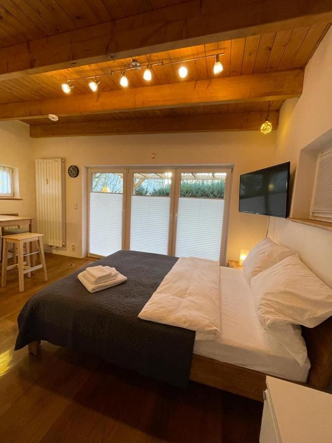 Ferienwohnung Im Stadtzentrum Von Bernau - Komfortable Wohnung Mit 2 Zimmern, Bad, Spuelmaschine, Waschmaschine, Komplette Kueche, Wlan, Terrasse, Ruhige Lage Bernau bei Berlin Buitenkant foto