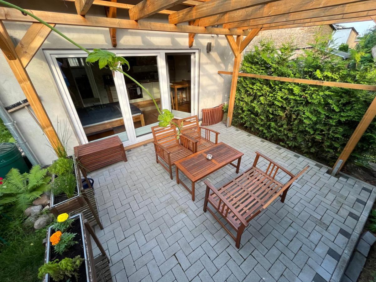 Ferienwohnung Im Stadtzentrum Von Bernau - Komfortable Wohnung Mit 2 Zimmern, Bad, Spuelmaschine, Waschmaschine, Komplette Kueche, Wlan, Terrasse, Ruhige Lage Bernau bei Berlin Buitenkant foto